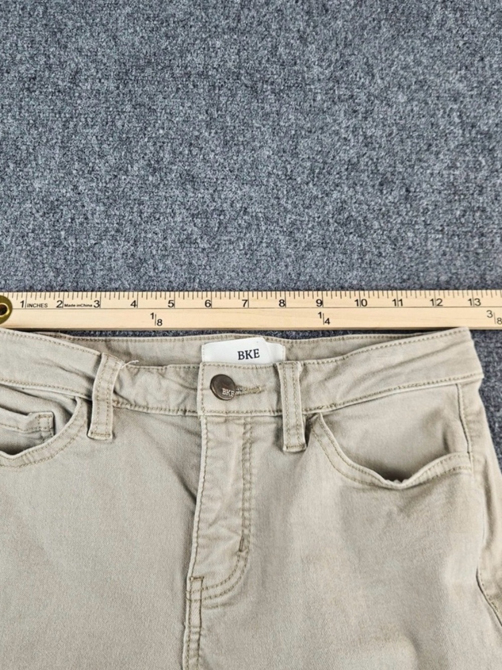 BKE Women's Leg bootcut Jeans in Light Khaki size 24 excellent condition - Picture 5 of 7